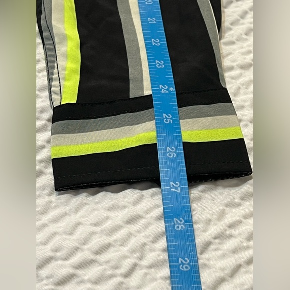 🎁 NWT! Geometrix New York Striped Button Down Shirt. - Picture 14 of 15